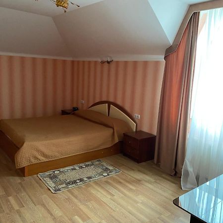 Гостинний Маєток Otel Myla Dış mekan fotoğraf