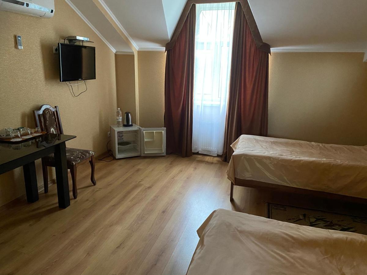 Гостинний Маєток Otel Myla Dış mekan fotoğraf