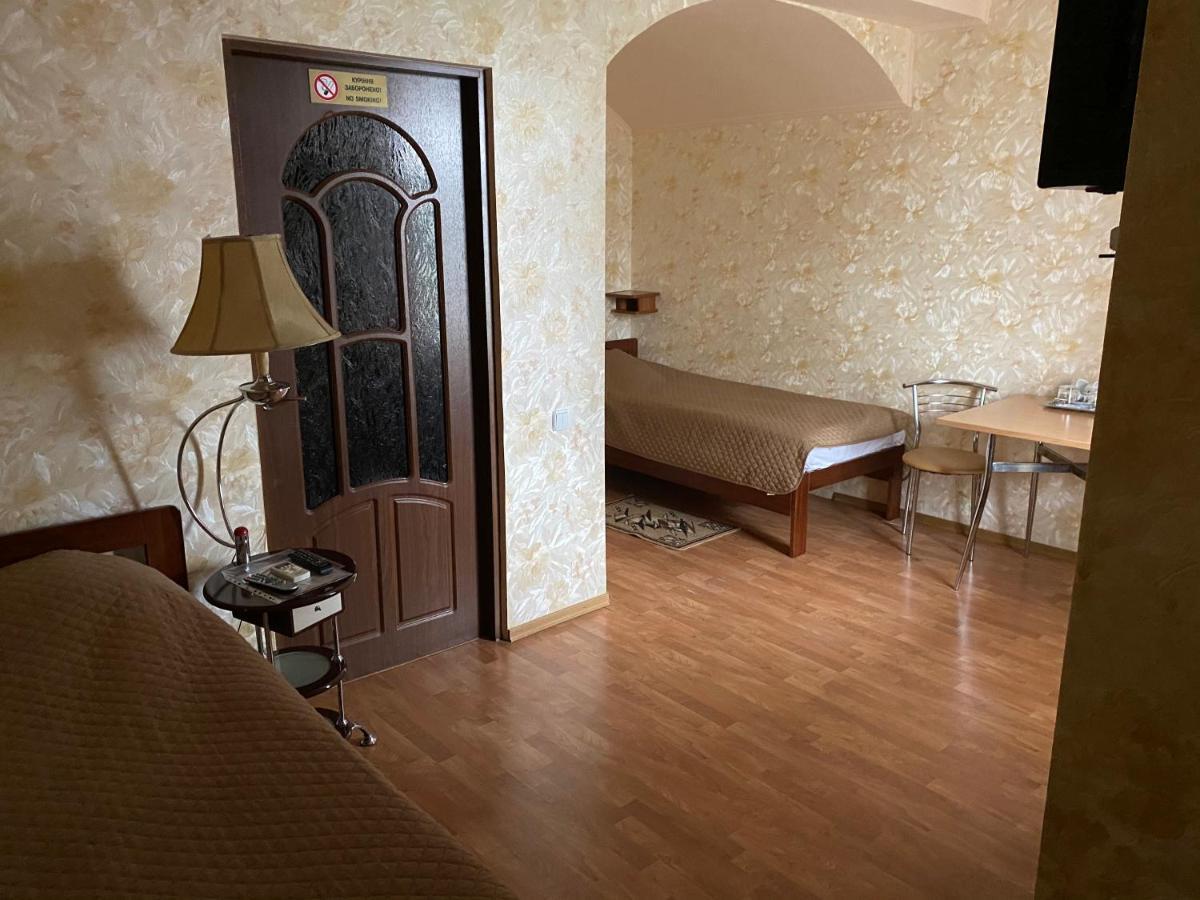 Гостинний Маєток Otel Myla Dış mekan fotoğraf