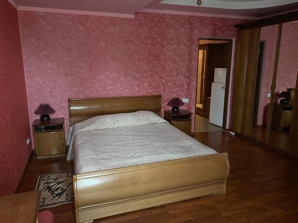 Гостинний Маєток Otel Myla Dış mekan fotoğraf