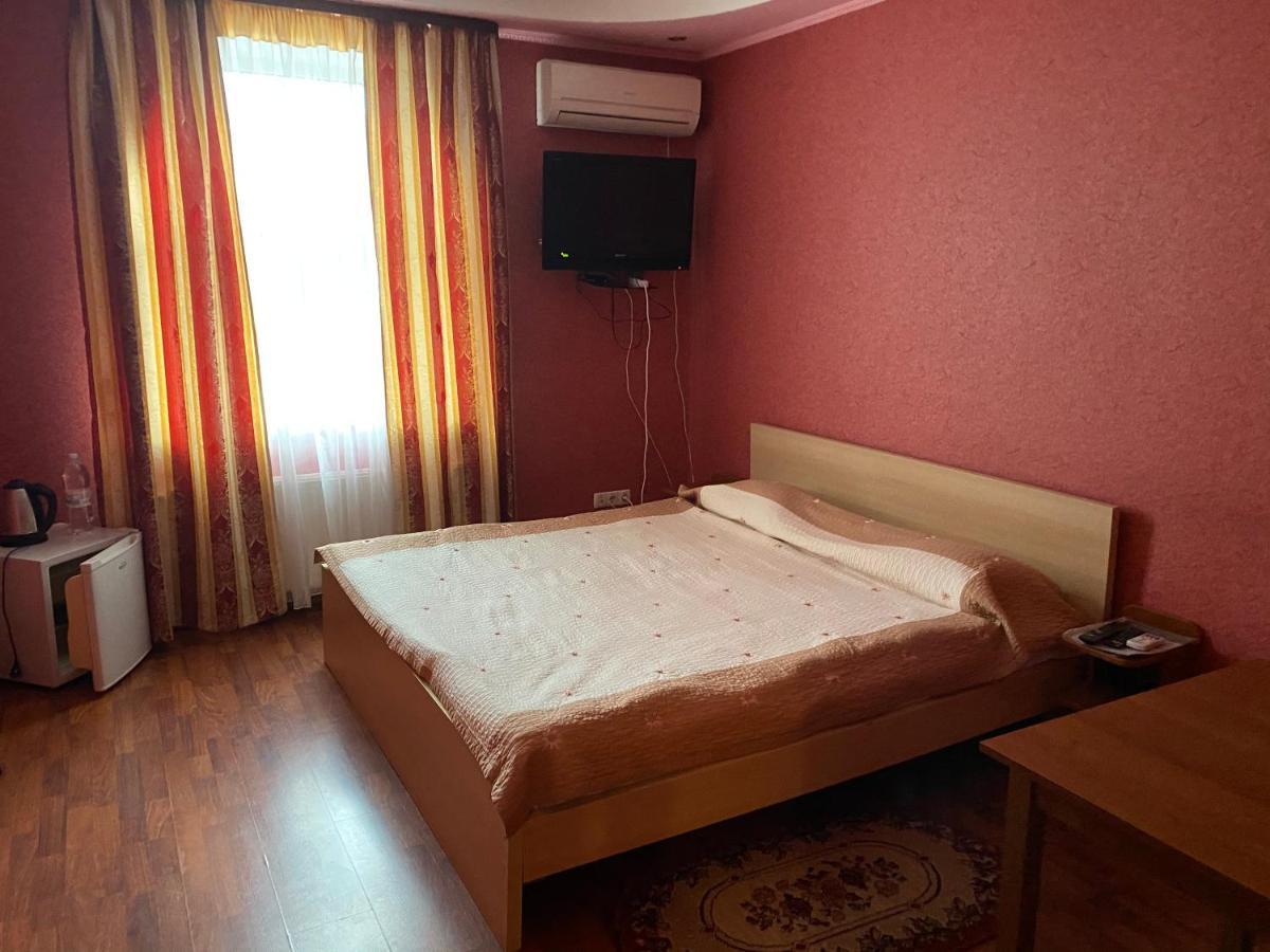 Гостинний Маєток Otel Myla Dış mekan fotoğraf